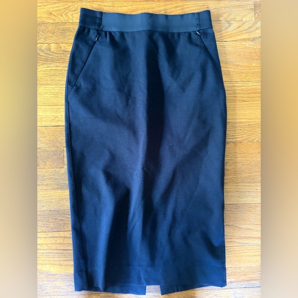 Kit and Ace pencil skirt - Picture 1 of 8